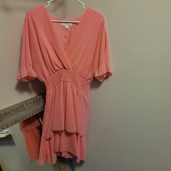 Vici Collection Chiffon NEON PINK Drezz - Picture 1 of 4